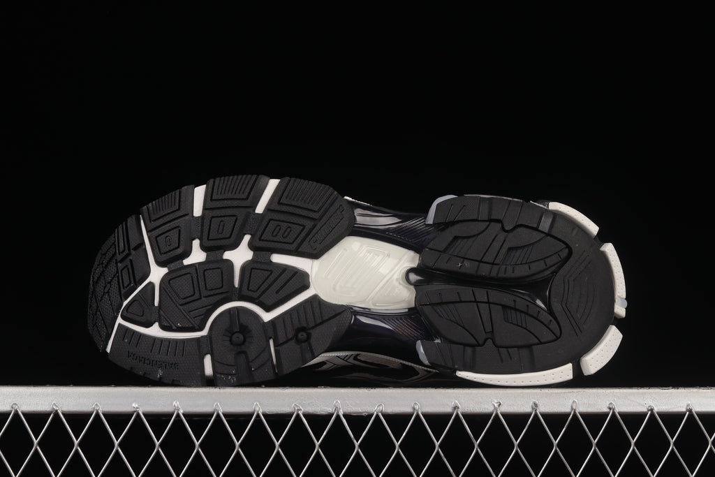 Balenciaga Runners (Black N' White)