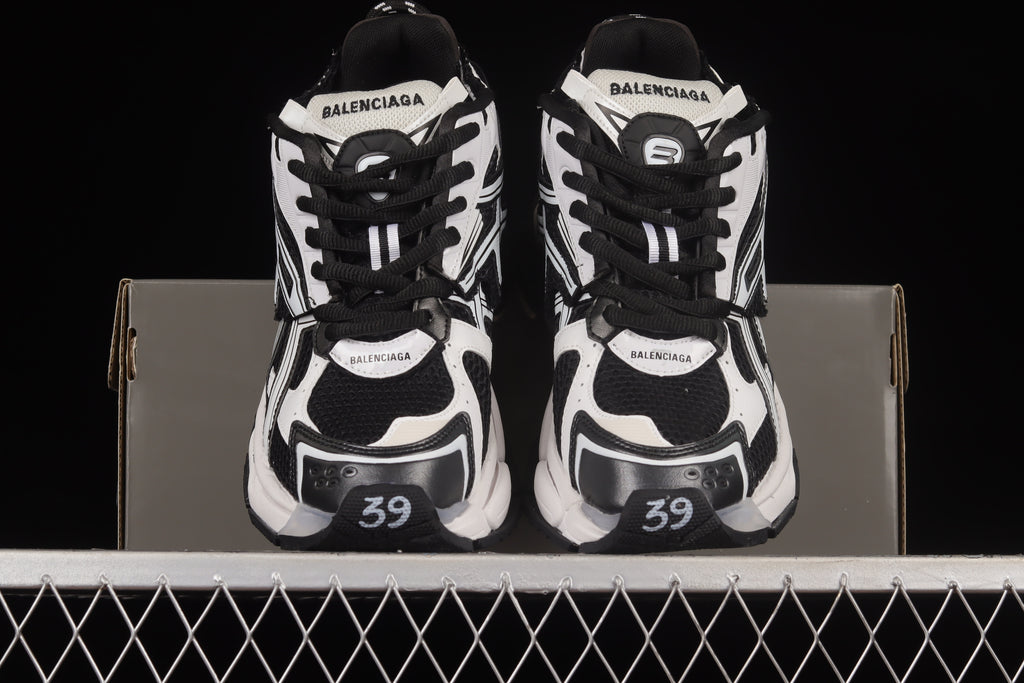 Balenciaga Runners (Black N' White)